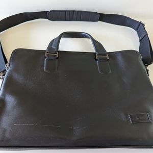 Tumi leather briefcase - black